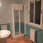 Casa Guinda Gavilanes