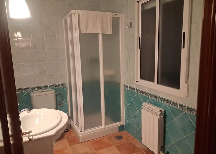 Casa Guinda Gavilanes